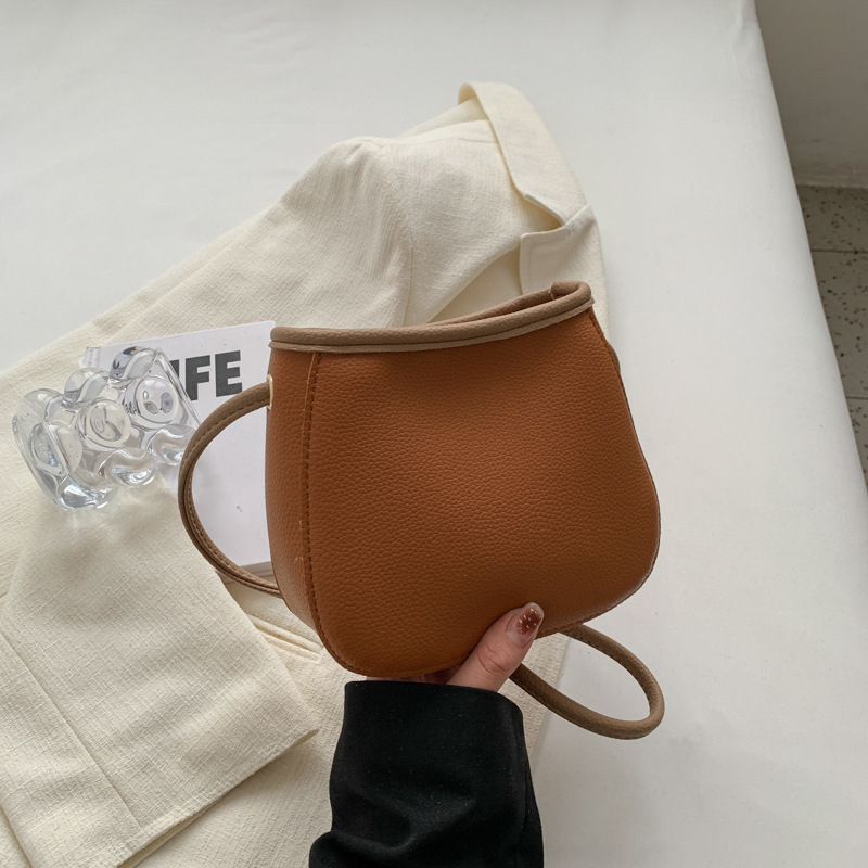 PU mala kvadratna crossbody torba sa zipom, džep za telefon, poliester podstava, gradski stil, proljeće 2025