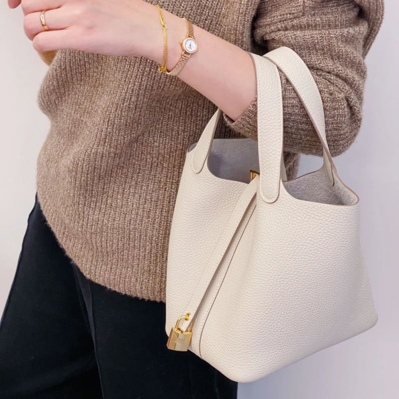 Bucket torba od prave kože, koža prvog sloja, gradski minimalistički stil, podstava od prave kože