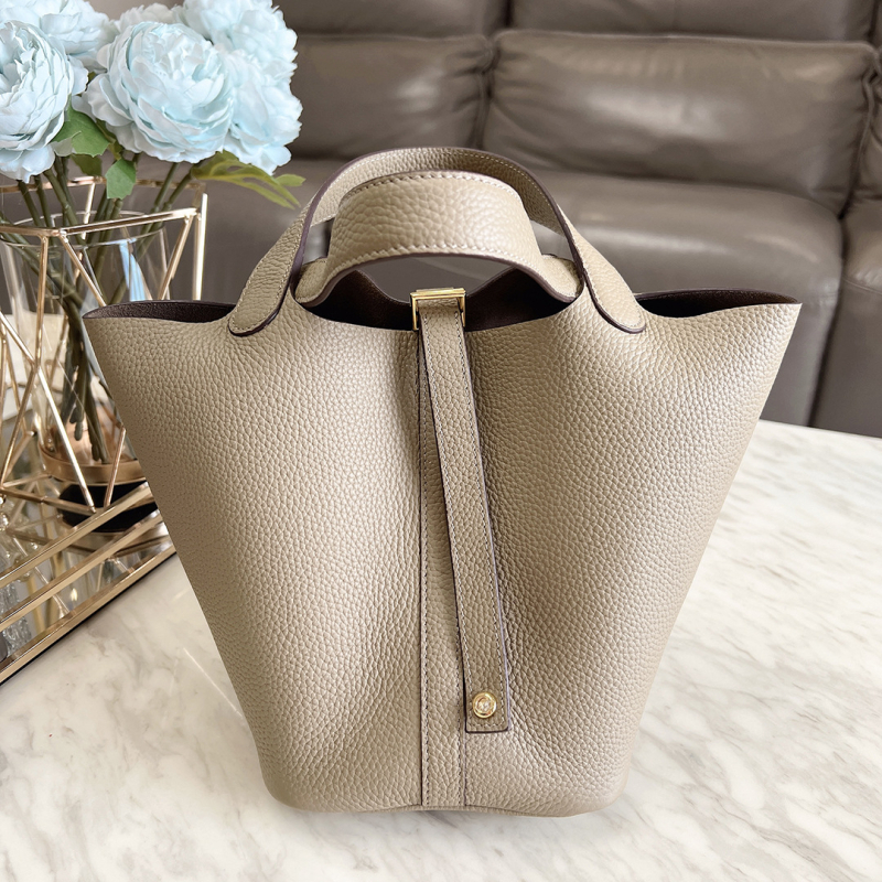 Bucket torba od prave kože, koža prvog sloja, gradski minimalistički stil, podstava od prave kože