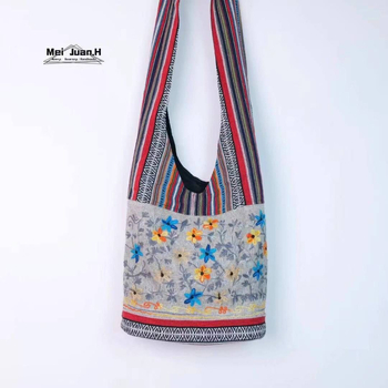 Geantă bucket brodată unisex cu curea crossbody (material PU, căptușeală din bumbac, stil bucket, primăvara 2025)