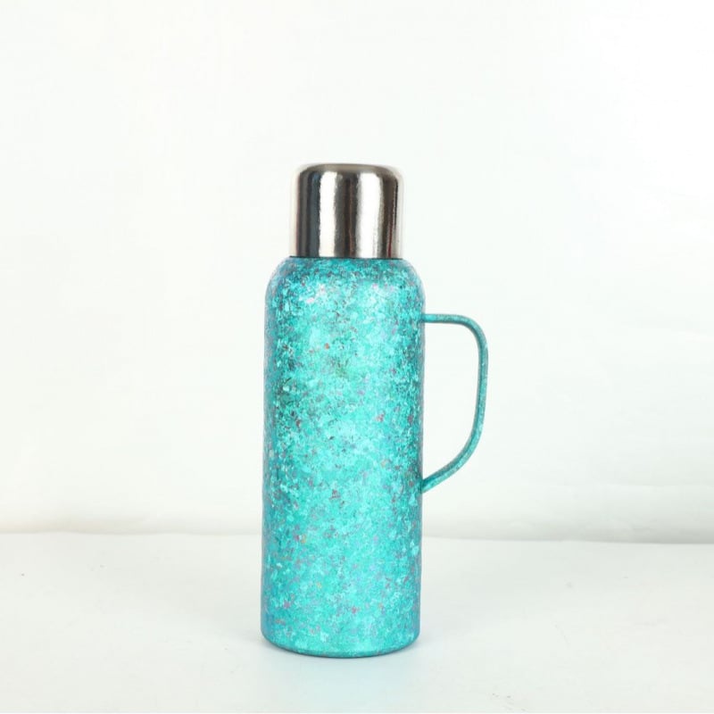 Titánból készült izolált termosz fogantyúval, nagy kapacitás, 6-12 órás szigetelés