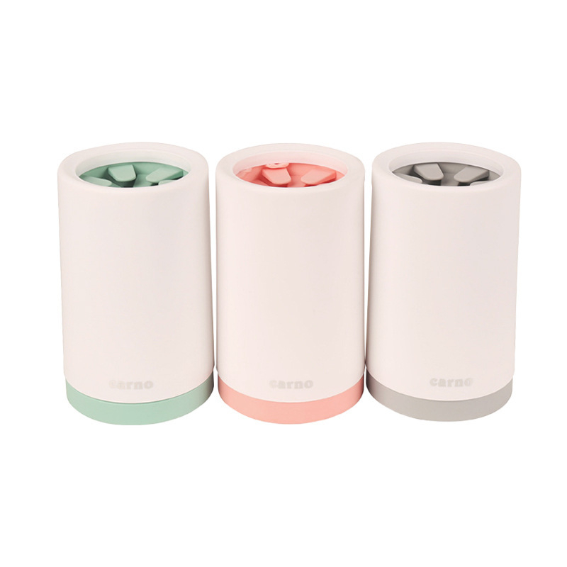 Cupa portabilă pentru spălarea lăbuțelor animalelor de companie — pentru pisici și câini, cu silicon cu atingere moale și design anti-accident, din PP și silicon