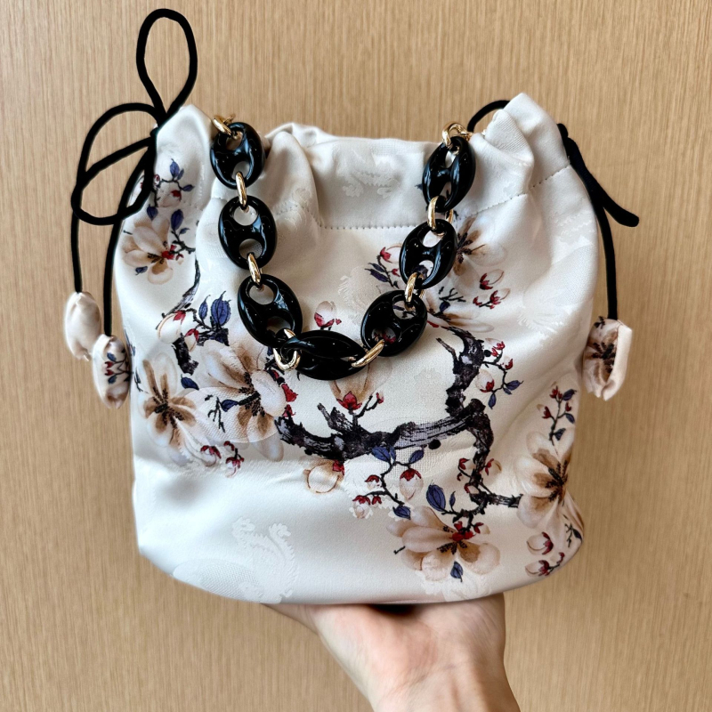 Geantă bucket crossbody în stil național-literar, material poliester, căptușeală poliester, închidere magnetică, buzunar interior cu fermoar