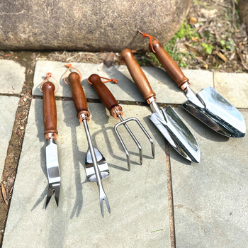 Kerti lapát rozsdamentes acélból, fa nyéllel, BD-GT088, kertészkedéshez, növényeknek cserepben és háztartási használathoz (feldolgozás testreszabható: Igen)