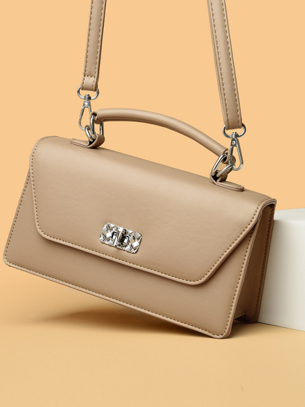 PU-ból készült váll- és keresztpántos táska - vízszintes négyzetes forma, zár, laminált cipzárral belső zseb, poliészter bélés, üzleti utakhoz és mindennapi használatra