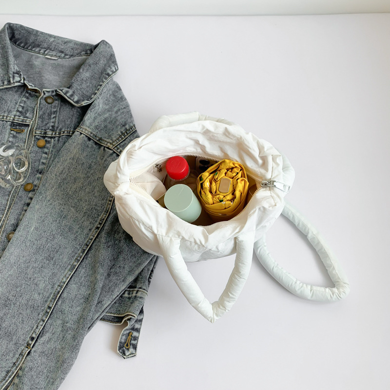 Keresztbody táska - Uniszex, Nylon, Kis négyzetes forma, Cipzáras nyitás, Belső patch zseb