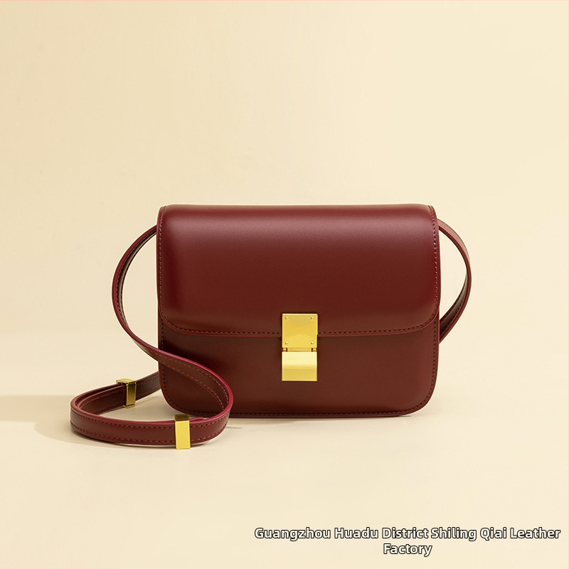 PU kožená taška cez rameno, malý štvorcový tvar, vertikálna silueta krabičky, s viečkom, zapínanie na západku, polysterová podšívka