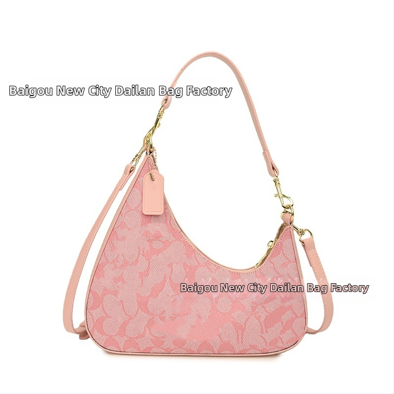 PU materiálom crossbody taška, vodorovný štvorcový tvar, zipsové otvorenie, laminovaný vnútorný priestor, zimná 2025 vydanie