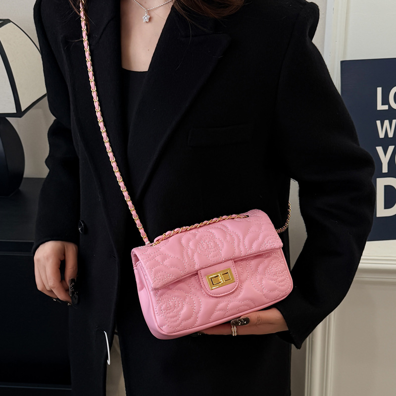 Príručná taška na rameno s horizontálnym štvorcovým tvarom, PU materiál, zámkové zapínanie, vnútorná kapsa na telefón, polyesterová podšívka, jednorramenná ramenná páska