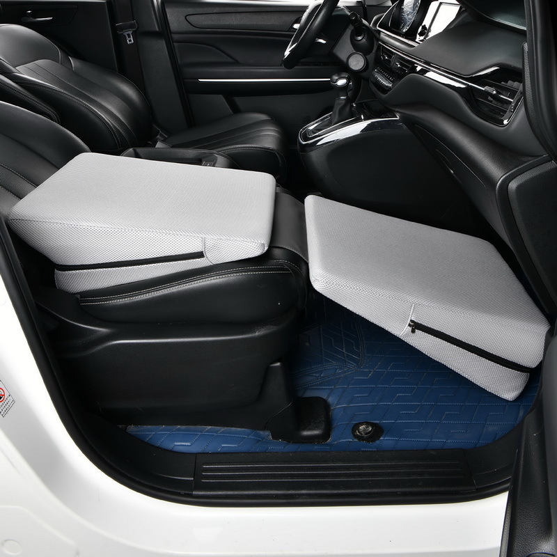 Автомобилна спална подложка — универсална за предна и задна седалка, не се нуждае от надуване, 1.2 кг, капацитет 120 кг