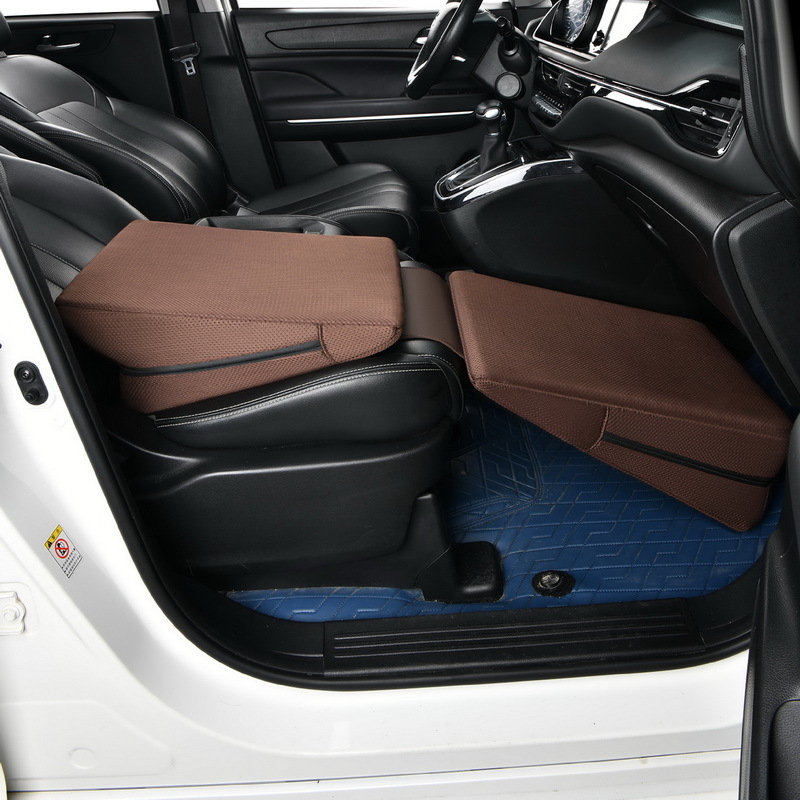 Автомобилна спална подложка — универсална за предна и задна седалка, не се нуждае от надуване, 1.2 кг, капацитет 120 кг