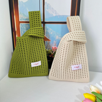 Tote torba od poliestera, vertikalni kvadratni oblik, otvorena džep, ulični stil, srednja mekoća