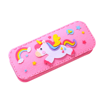 Kézzel készített rajzfilmfigurás tolltartó óvodásoknak, DIY varráskészlet, textil anyag, alkalmas 4–6 éveseknek