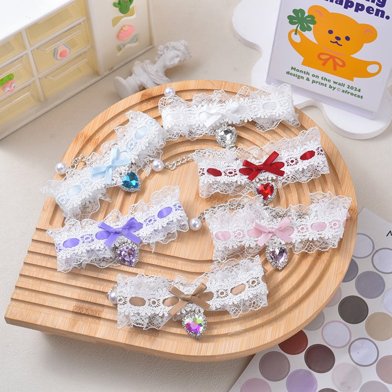 Котешки нашийник със сърцевиден мотив и кристали, марка Picking, INS стил (патерн: сърце; материал: кристали, метална дантела; стил: Инс; универсален)