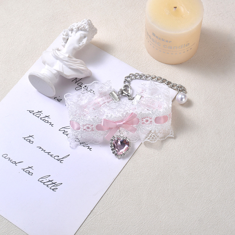 Котешки нашийник със сърцевиден мотив и кристали, марка Picking, INS стил (патерн: сърце; материал: кристали, метална дантела; стил: Инс; универсален)