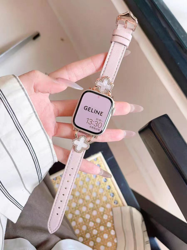 Kožni remen za Apple Watch s umetkom četiri lista djeteline i bisernim umjetkom, za Series 9 i SE
