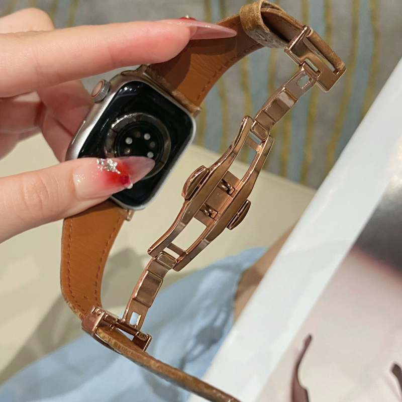 Kožna narukvica za Apple Watch s uzorkom napuklih i leptir kopčom – moderan stil