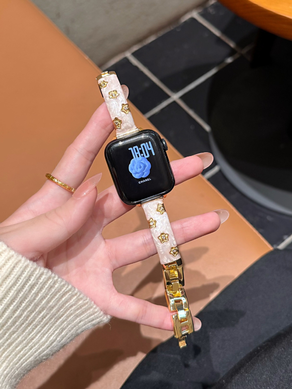 Brățară curbata din metal cu design floral, pentru Apple iPhone 11, Xiaomi Band 8/9 Pro și Huawei Band 8/9/10; material metalic, interfață 14 mm, închidere cu buton snap