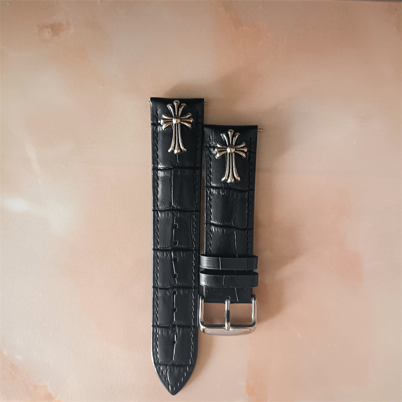 Каишка за Apple Watch от кожа с крокодилски модел; съвместима с Apple Watch; марка Neutral; без лицензираните частни марки.