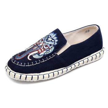 Vyriniai etniniai tekstiliniai bateliai su apvaliu nosimi, viršus iš drobės, žemas aukštis, elastinė juosta, daugiasluoksnė padai