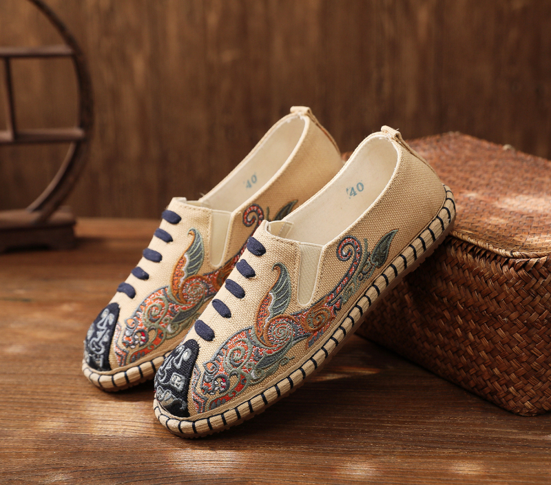 Vyriniai etniniai tekstiliniai bateliai su apvaliu nosimi, viršus iš drobės, žemas aukštis, elastinė juosta, daugiasluoksnė padai