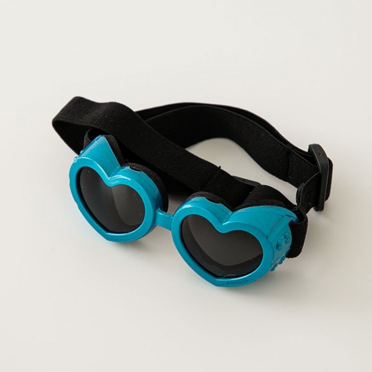 Guli guli háziállat szemüveg – szív alakú, szélálló UV védelem, műanyag keret, kutyáknak és macskáknak, minden szezonra