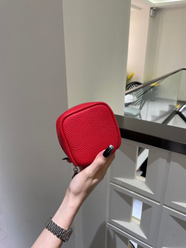 Geantă crossbody din piele de vită din primul strat, cu fermoar, buzunar pentru ID, căptușeală din pânză, curea