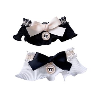 Retro masnis gallér macskáknak és kistestű kutyáknak — fekete-fehér, gyöngyös dísz, elegáns kisállat kiegészítő