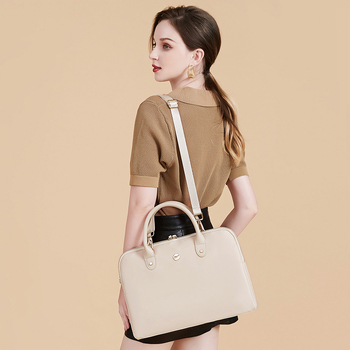 Noteszgép-táska több márkához illeszkedő (vízlepergető poliészter; légáteresztő; kopásálló; földrengésálló; terheléscsökkentő dizájn)