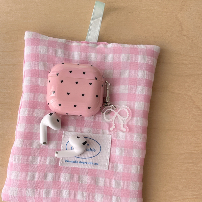 Защитен TPU кейс за AirPods 4, AirPods Pro 2 и AirPods 3 — мек корпус, карикатурен стил, термотрансфер, дизайн полка-дот сърце