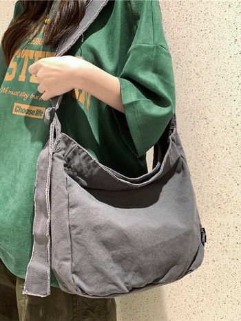 Vászon Tote táska, japán stílusú casual, cipzáras záródás, vízszintes négyzet alakú forma, belső bélés nélküli, zseb a mobiltelefon számára