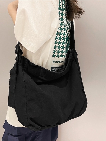 Vászon Tote táska, japán stílusú casual, cipzáras záródás, vízszintes négyzet alakú forma, belső bélés nélküli, zseb a mobiltelefon számára