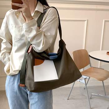 Patchwork kanvas torba, korejskog stila za žene – street trend, tote torba, vertikalni kvadratni oblik, magnetsko zatvaranje, unutarnji džepovi: zatvarač, džep za telefon i ID, bez podstava, s jednim remenom