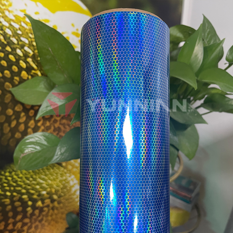 Folie fagure laser pentru faruri de mașină și motocicletă - folie protectoare pentru faruri și lumini spate, PVC material, Brand Cloud Carriage