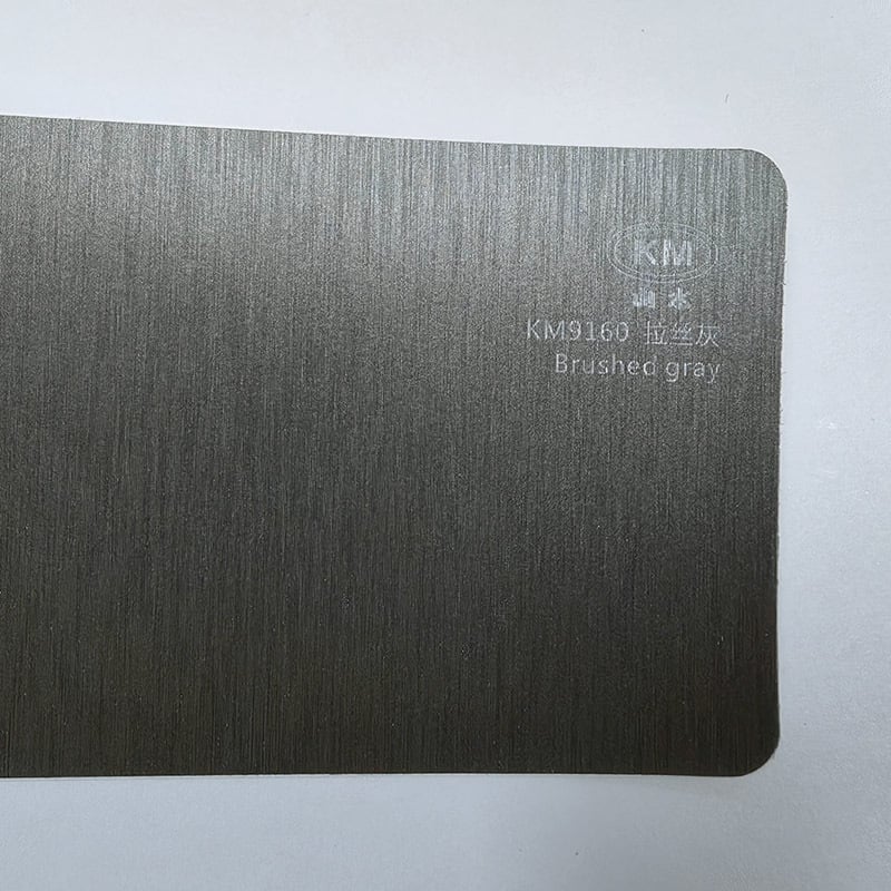 Autó színváltó wrap fólia belső és külső felületekhez, öntapadó dekoratív bevonat; Redlong, PET/PVC, testreszabható feldolgozás, ragasztásos telepítés.