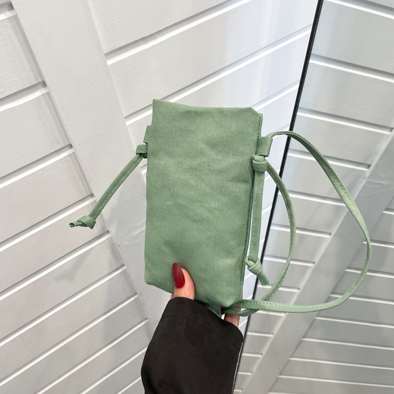 Ženska platnena crossbody torba, korejsko-japanski stil, vertikalni kvadratni oblik, magnetsko zatvaranje, džep za telefon, poliester podstava