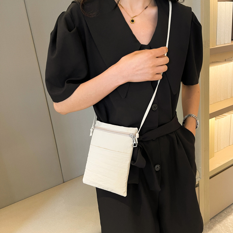 Torbica za telefon u japanskom stilu, minimalistička, lagana, vodootporna, s crossbody remenom, kvadratnog oblika, unisex, gradski stil
