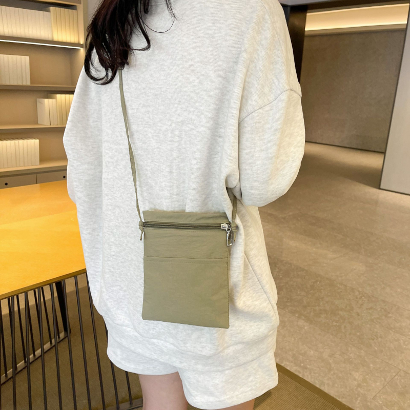 Torbica za telefon u japanskom stilu, minimalistička, lagana, vodootporna, s crossbody remenom, kvadratnog oblika, unisex, gradski stil