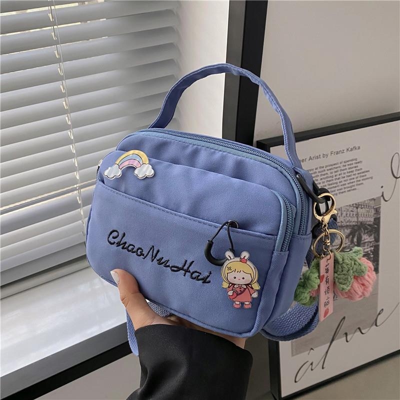 Ženska crossbody torba od najlona, gradski stil, vodoravni kvadratni oblik, zatvarač, unutarnji džep za dokumente