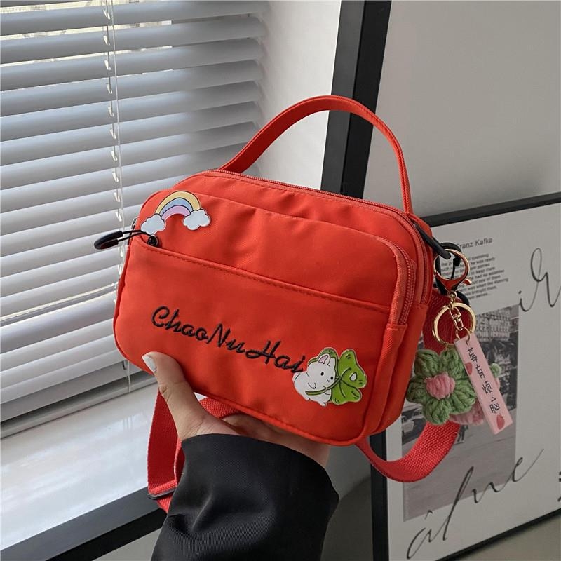 Ženska crossbody torba od najlona, gradski stil, vodoravni kvadratni oblik, zatvarač, unutarnji džep za dokumente