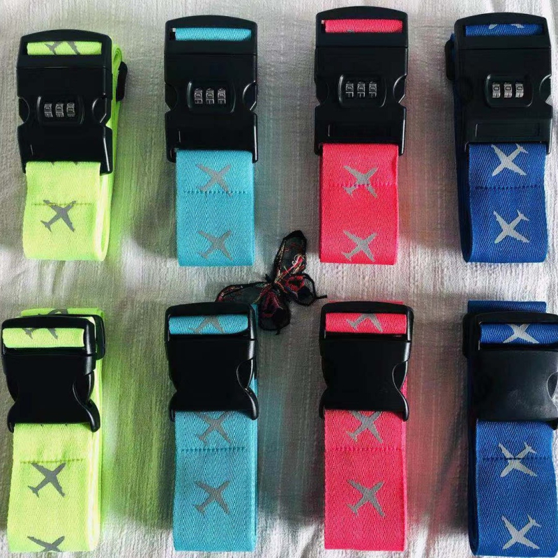 Bretea pentru bagaje cu parolă dintr-un cuvânt, luminoasă și reflectorizantă, poliester ultraușor, lansată în primăvara anului 2018.