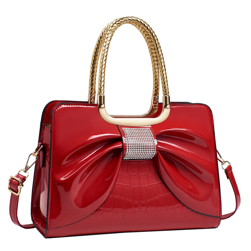 Geantă crossbody din PU, închidere magnetică, formă orizontală pătrată, căptușeală poliester, buzunar interior laminat cu fermoar