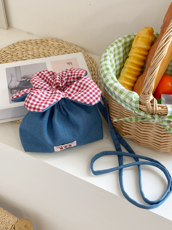 Geantă crossbody din pânză, închidere cu șnur, formă orizontală pătrată, curea de umăr simplă, pentru utilizare zilnică