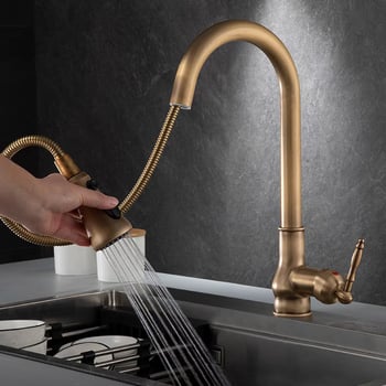 Антикварен кухненски смесител с издърпване, гореща и студена вода, меден материал със четков финиш, керамичен дисков вентил