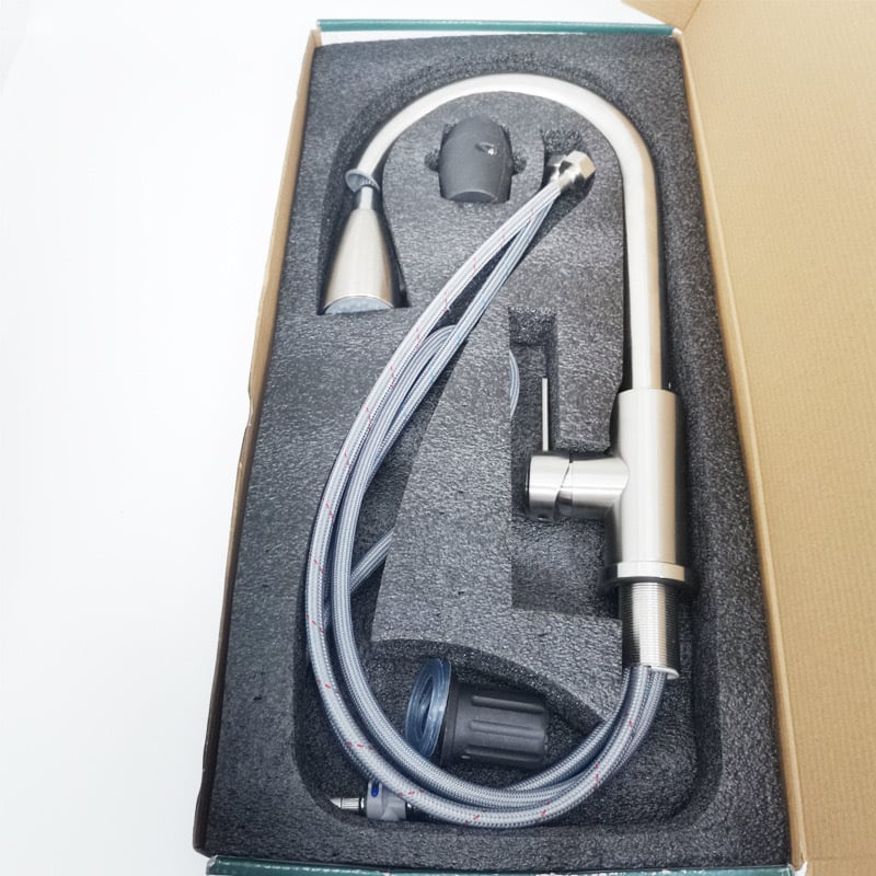 Кухненски смесител от неръждаема стомана с издърпващ се чучур, въртене на гореща/студена вода, модел H-00130, 0.8 MPa, 65°C, керамична клапанна глава