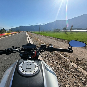 Kormánytükör – négyszögletes, alumíniumötvözet, univerzális használat, rögzítés pozitív fogazással, erős szeizmikus ellenállás
