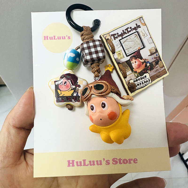 Breloc pentru geantă, șnur împletit din plastic/rezin, design original, modele: ursuleț, purceluș, animale mici, Primăvara 2025