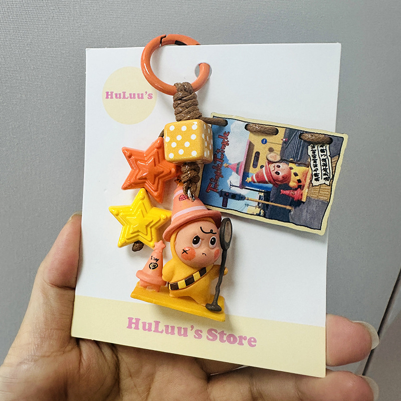 Breloc pentru geantă, șnur împletit din plastic/rezin, design original, modele: ursuleț, purceluș, animale mici, Primăvara 2025