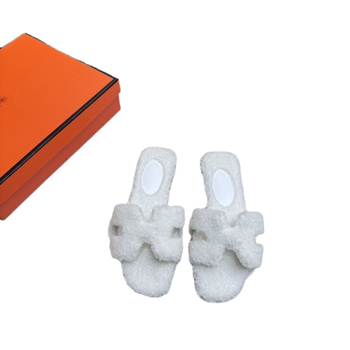 Moteriškos namų šlepetės su mikropluošto odos viršutine dalimi, dirbtinės odos pamušalu, gumine pada, kasdienis stilius