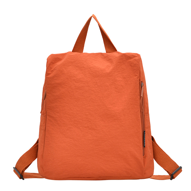 Unisex nylon ruksak, kapacitet 20–35 L, podstava od poliestera, naramenica s zračnim jastučićem